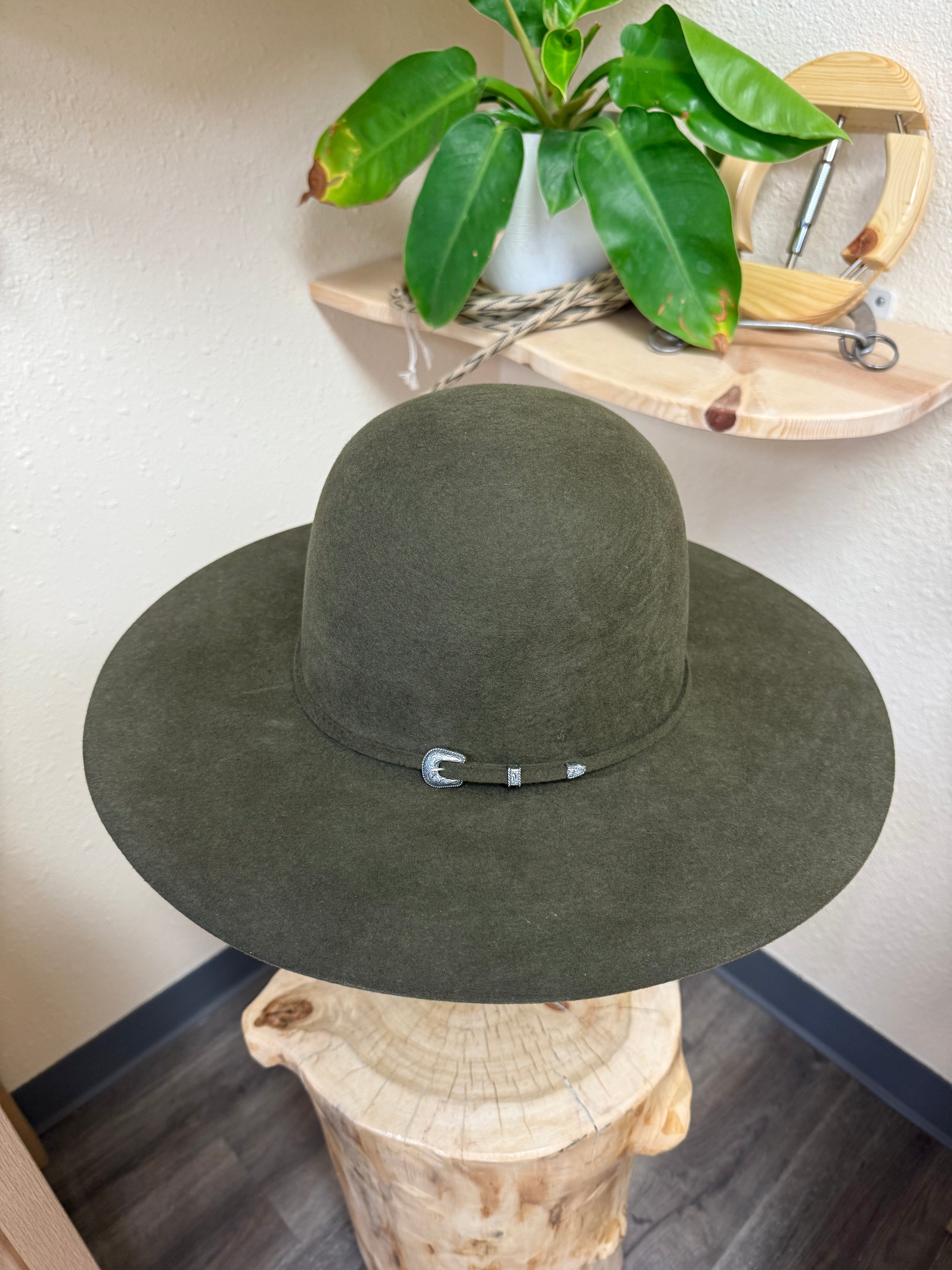 Serratelli Pure Wool 4.25”