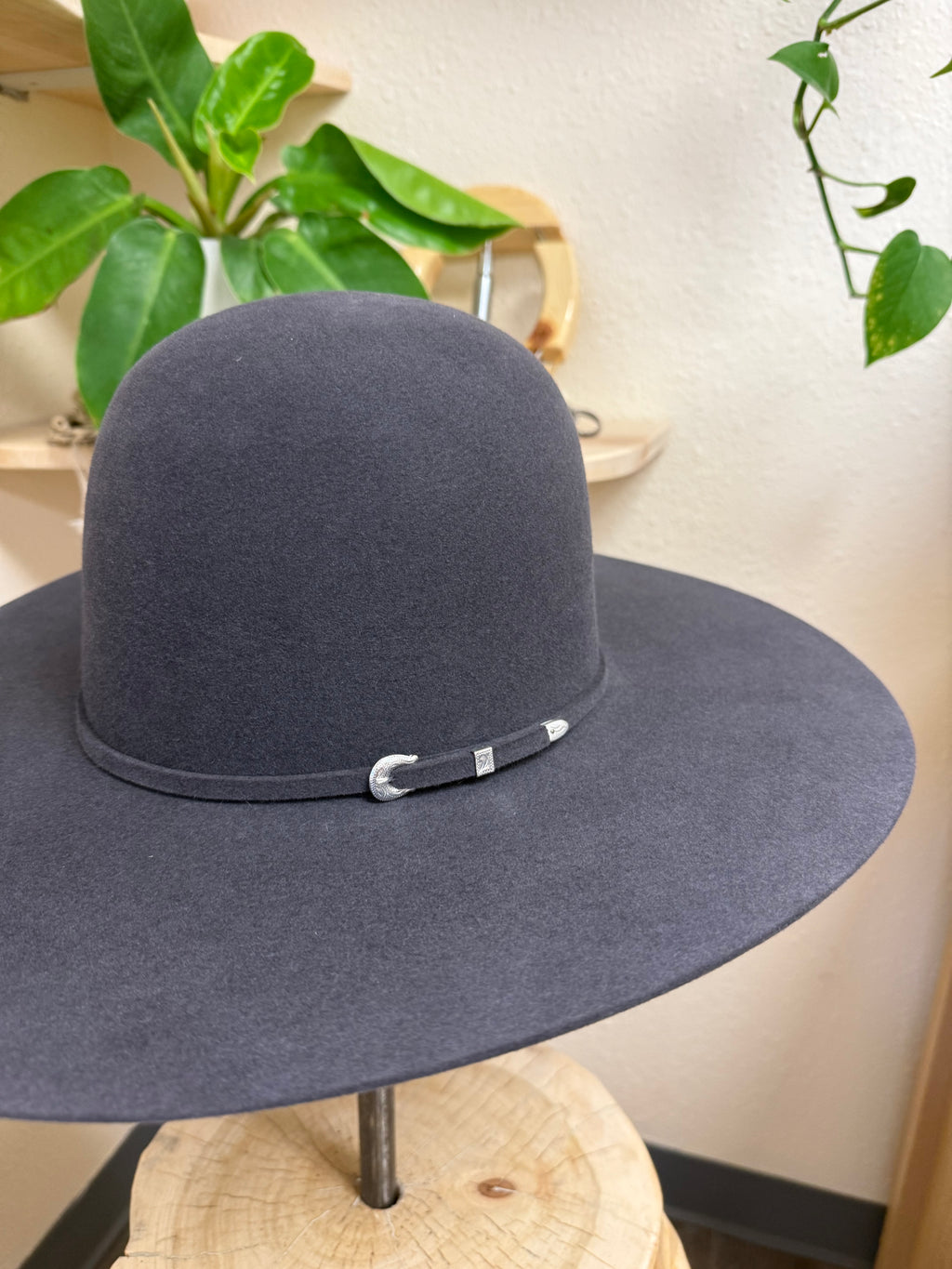 Serratelli 10x Granite 4.5”