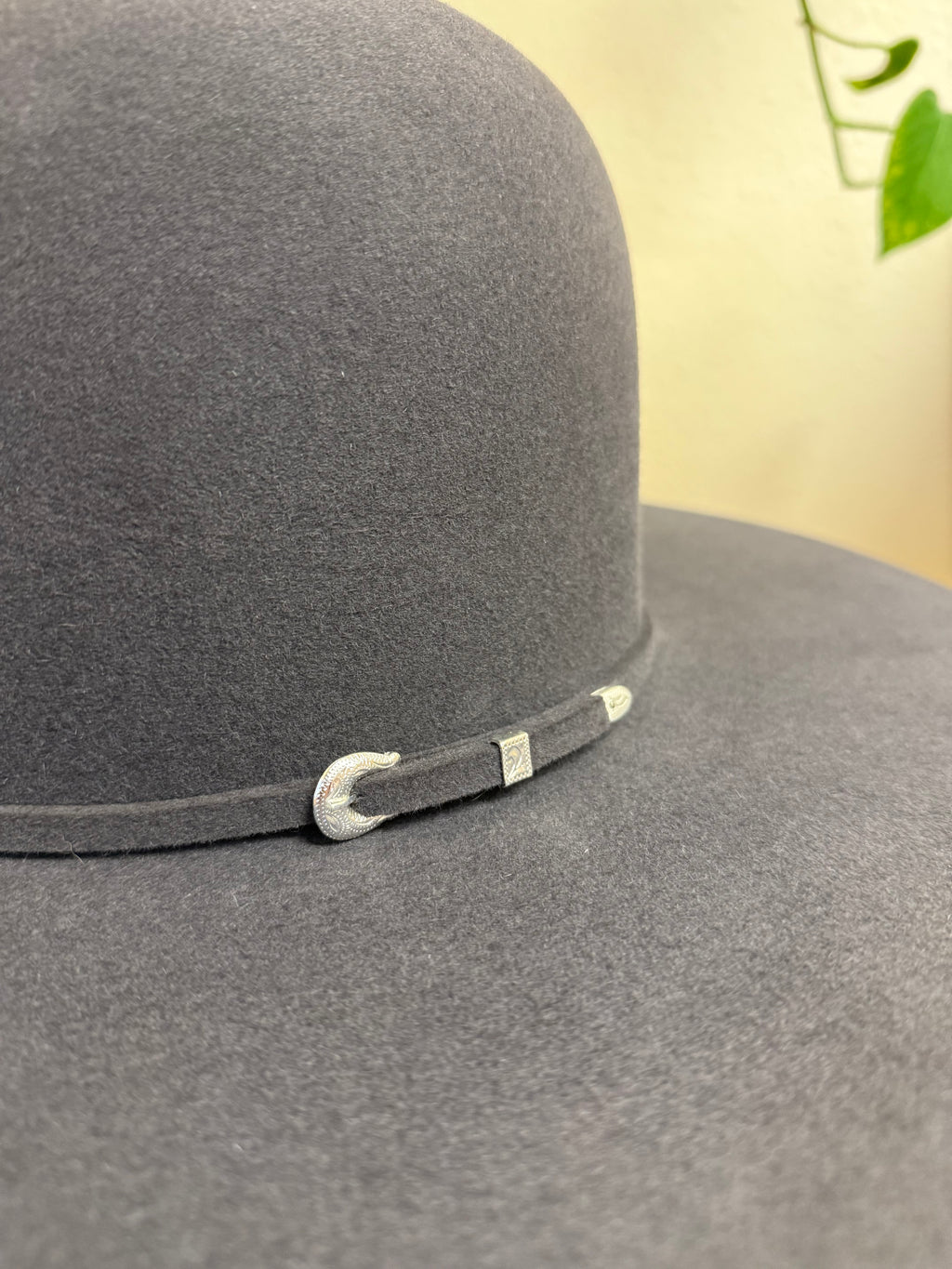 Serratelli 10x Granite 4.5”